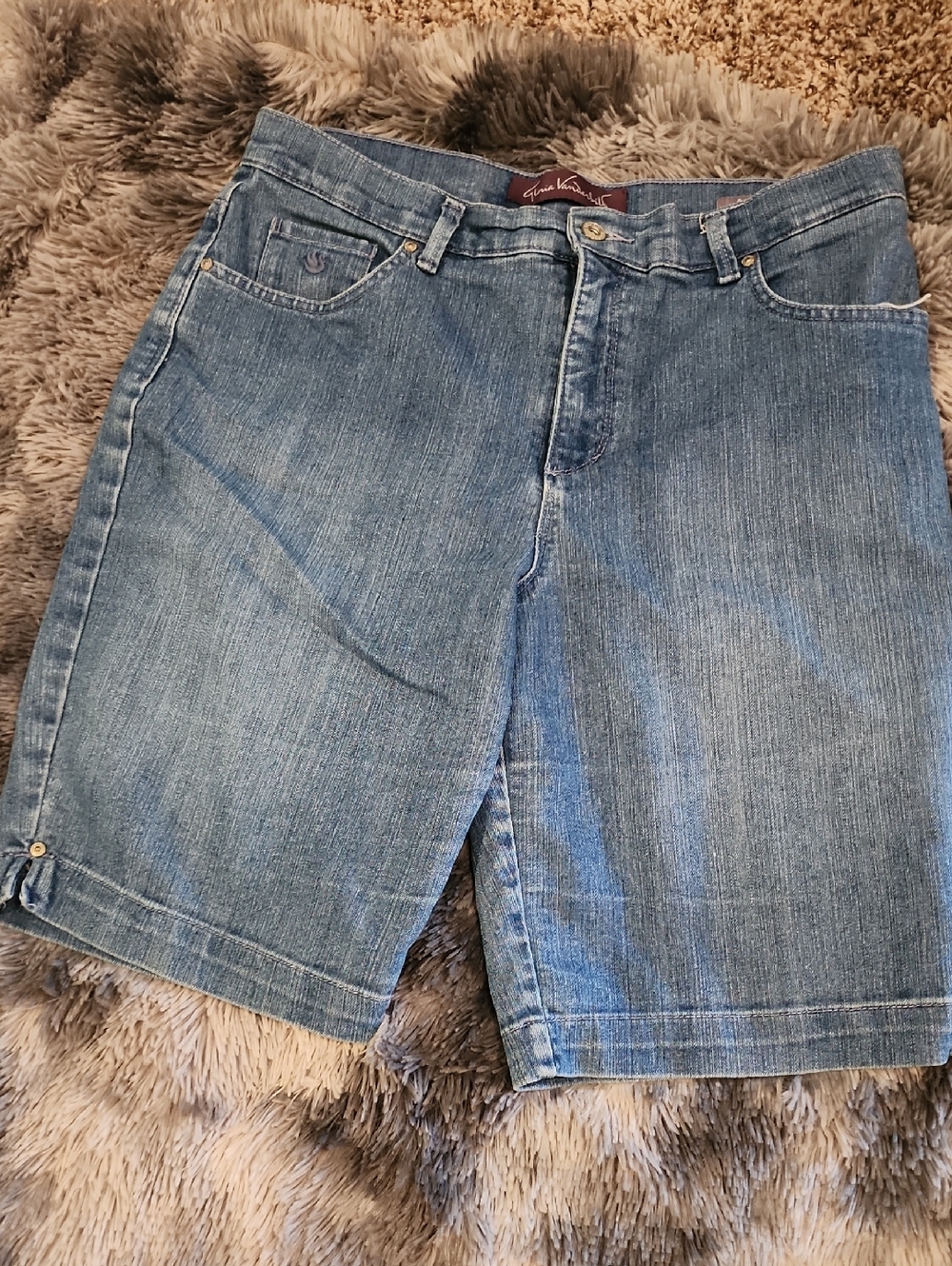 Gloria Vanderbilt Light Blue Denim Jean Shorts